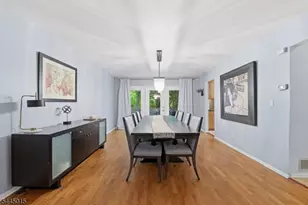 8 N Bayard Ln, Mahwah, NJ 07430 - Photo 6
