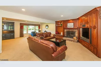 10 Indian Trail Rd, Randolph Township, NJ 07869 - Photo 18