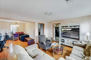 327 Stover Ave, North Arlington, NJ 07031 - Photo 6