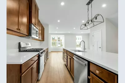 21 Peckwell St, Mount Olive, NJ 07828 - Photo 2