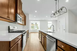 21 Peckwell St, Mount Olive, NJ 07828 - Photo 2