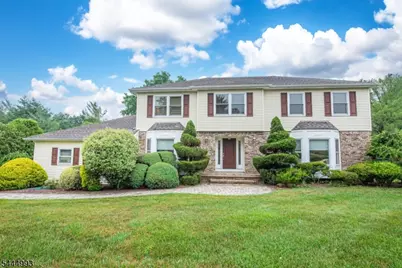 34 Parkview Dr, Roxbury Township, NJ 07876 - Photo 1