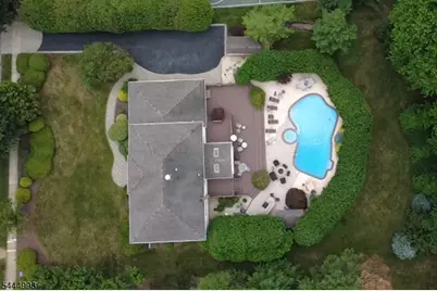 34 Parkview Dr, Roxbury Township, NJ 07876 - Photo 4