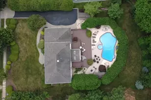 34 Parkview Dr, Roxbury Township, NJ 07876 - Photo 4