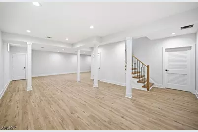 25 Claremont Ave, Livingston, NJ 07039 - Photo 18