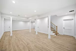 25 Claremont Ave, Livingston, NJ 07039 - Photo 18