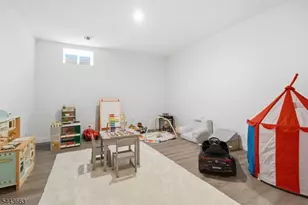 23 Alexander Ave, Montclair, NJ 07043 - Photo 38