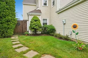 17 Cooper Ct, Freehold Township, NJ 07728 - Photo 1