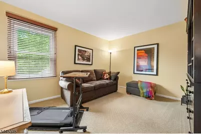 17 Cooper Ct, Freehold Township, NJ 07728 - Photo 14