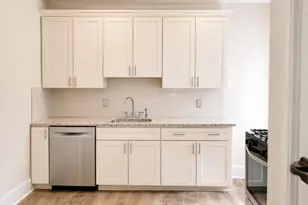 14 Forest St, Montclair, NJ 07042 - Photo 10