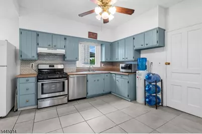 4 Park Heights Ave, Dover, NJ 07801 - Photo 18