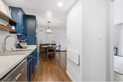 315 Ringwood Ave, Pompton Lakes, NJ 07442 - Photo 8