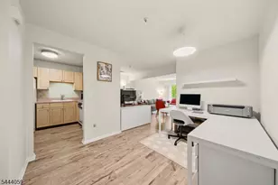 273 Potomac Dr, Bernards Township, NJ 07920 - Photo 6