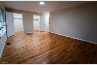 26-28 Mount Pleasant Ave, Newark, NJ 07104 - Photo 8