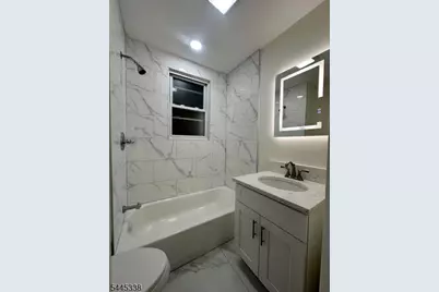 7 Circle Ave #2, Paterson, NJ 07522 - Photo 4