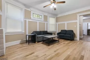 197 Hollywood Ave, East Orange, NJ 07018 - Photo 6