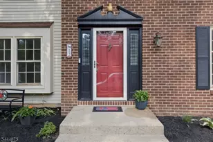 12 Shadow Oak Ct, Mount Laurel Twp., NJ 08054 - Photo 4
