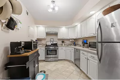 3203 French Dr, Bridgewater, NJ 08807 - Photo 8