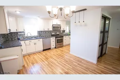 1039 Huff Ave, Manville, NJ 08835 - Photo 4