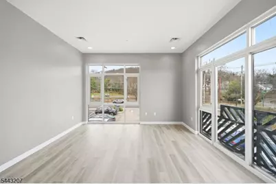 271 Millburn Ave #2B, Millburn, NJ 07041 - Photo 4