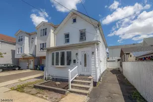 907 Bond St, Elizabeth, NJ 07201 - Photo 1