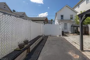 907 Bond St, Elizabeth, NJ 07201 - Photo 24