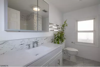 907 Bond St, Elizabeth, NJ 07201 - Photo 14