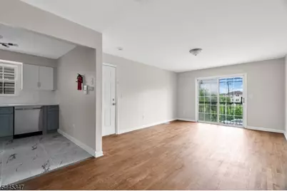 533 S 10th St, Newark, NJ 07103 - Photo 8