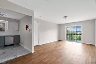 533 S 10th St, Newark, NJ 07103 - Photo 8