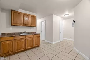 533 S 10th St, Newark, NJ 07103 - Photo 28