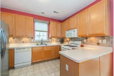 44 Brock Ln, Mount Olive, NJ 07840 - Photo 12