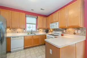 44 Brock Ln, Mount Olive, NJ 07840 - Photo 12