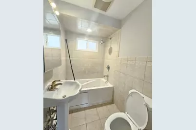 127 Lake Hiawatha Blvd, Parsippany, NJ 07034 - Photo 8
