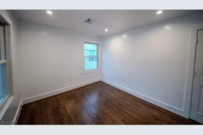 51 Greenwich Dr, Bergenfield, NJ 07621 - Photo 16