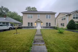 51 Greenwich Dr, Bergenfield, NJ 07621 - Photo 1