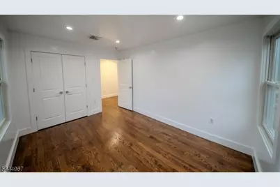 51 Greenwich Dr, Bergenfield, NJ 07621 - Photo 18