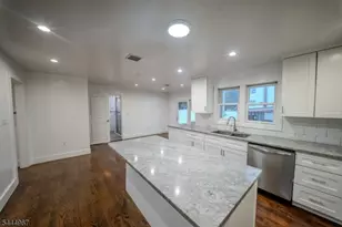 51 Greenwich Dr, Bergenfield, NJ 07621 - Photo 10
