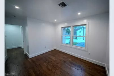 51 Greenwich Dr, Bergenfield, NJ 07621 - Photo 14