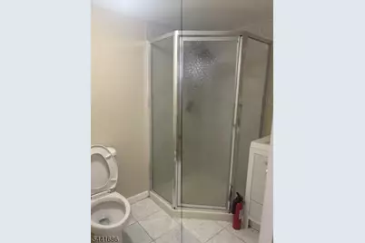 637-639 Parker St #2, Newark, NJ 07104 - Photo 6