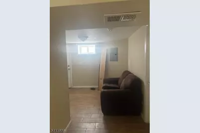 637-639 Parker St #2, Newark, NJ 07104 - Photo 8