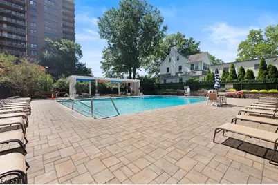 285 Aycrigg Ave, Passaic, NJ 07055 - Photo 22