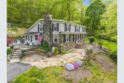 30-32 Hoffmans Crossing R, Lebanon Township, NJ 07830 - Photo 2