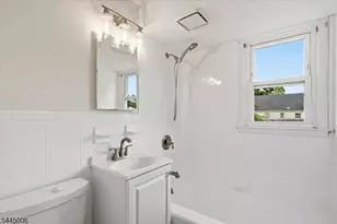 421 1st St, Middlesex, NJ 08846 - Photo 12