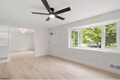 421 1st St, Middlesex, NJ 08846 - Photo 4