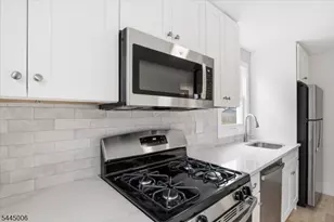 421 1st St, Middlesex, NJ 08846 - Photo 10