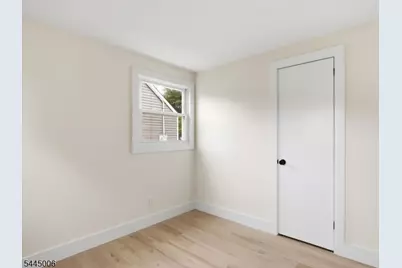 421 1st St, Middlesex, NJ 08846 - Photo 14