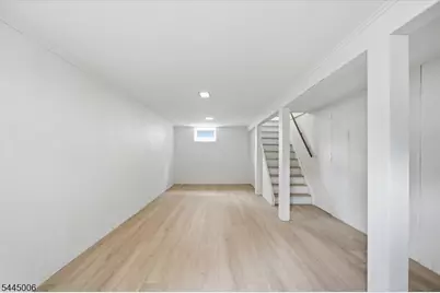 421 1st St, Middlesex, NJ 08846 - Photo 18