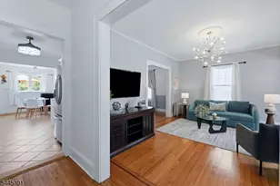 56 Essex Ave, Maplewood, NJ 07040 - Photo 4