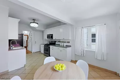 56 Essex Ave, Maplewood, NJ 07040 - Photo 8