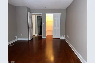 1047 Cambridge Court #1047, Mahwah, NJ 07430 - Photo 12